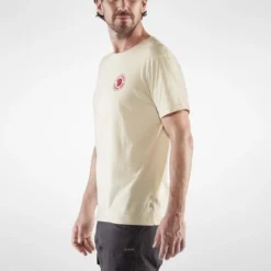 T-Shirt Fjallraven Homme 1960 Logo T-shirt Chalk White 12 T-Shirt Fjallraven Homme 1960 Logo T-shirt Chalk White -Teva Boutique 1960 Logo T shirt M 87313 113 E MODEL FJR